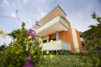 Hotel Jaho,,2 star