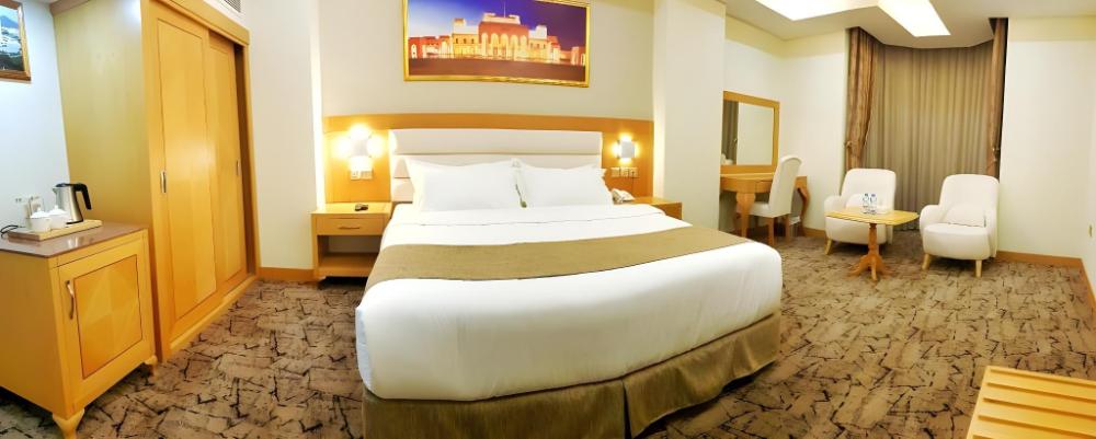 the muscat plaza hotel