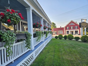 The Cornish Inn,,2.5 star