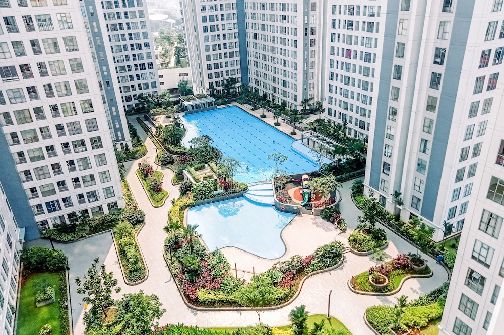 elegant 2br apartment at m town residence near summarecon mall