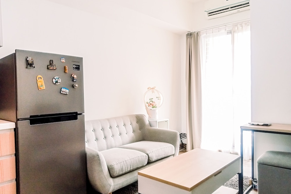 elegant 2br apartment at m town residence near summarecon mall