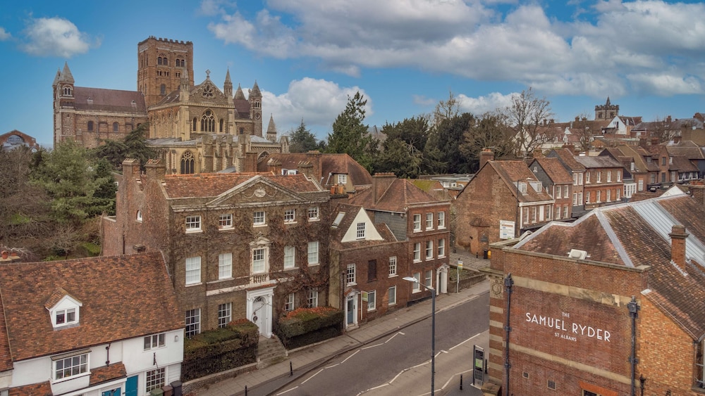 the samuel ryder hotel st albans tapestry collection hilton