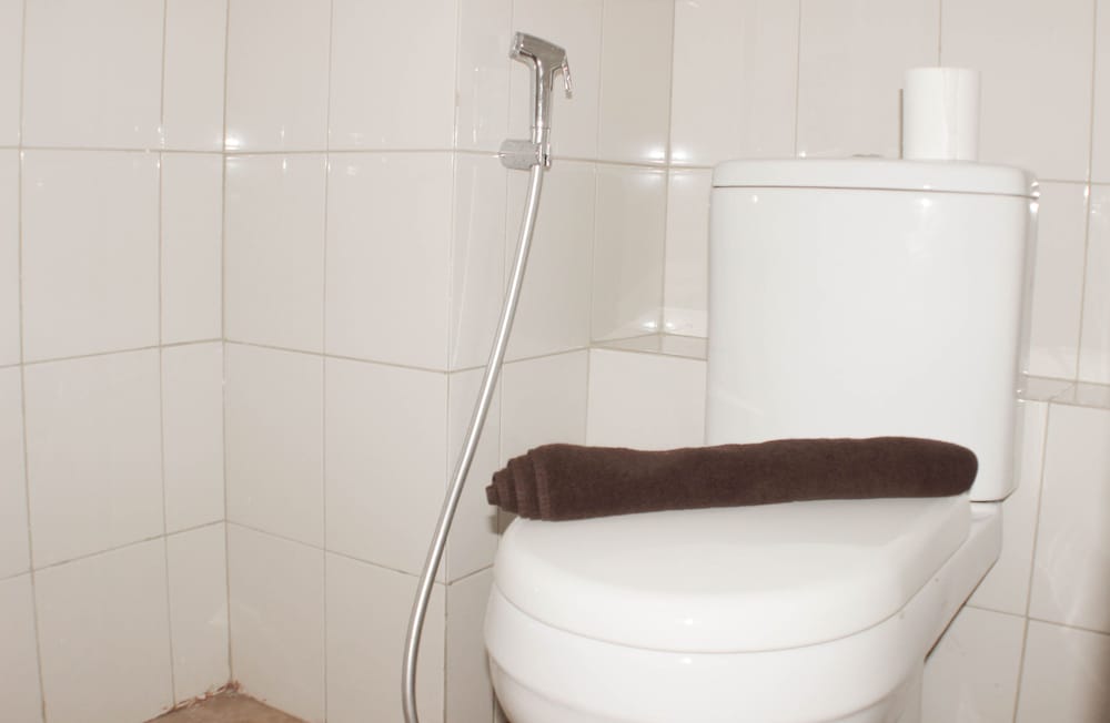 comfy and tidy studio at riverview jababeka apartment