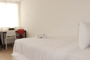 comfy and tidy studio at riverview jababeka apartment