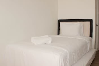 comfy and tidy studio at riverview jababeka apartment