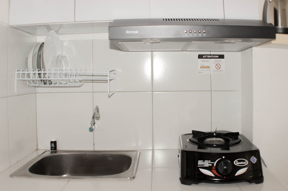 comfy and tidy studio at riverview jababeka apartment