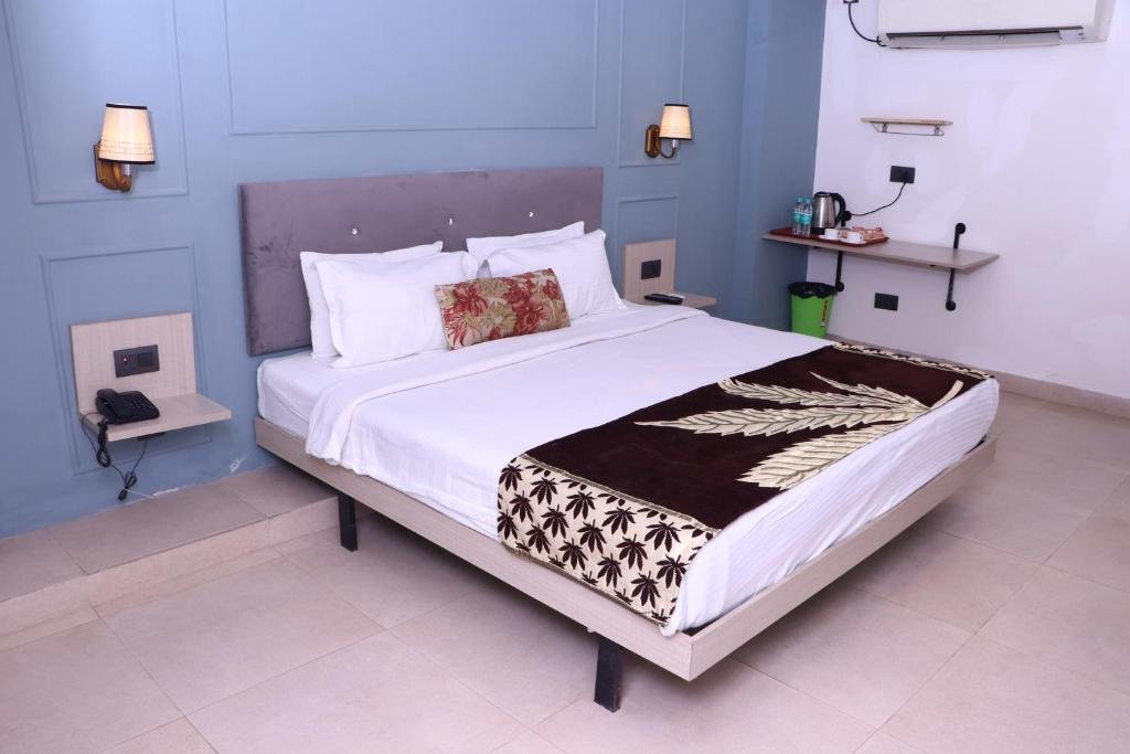 Virohaa Garden Hotel,Ghaziabad>>Delhi,3 star