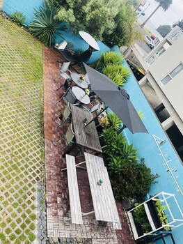 albert number 6 motel