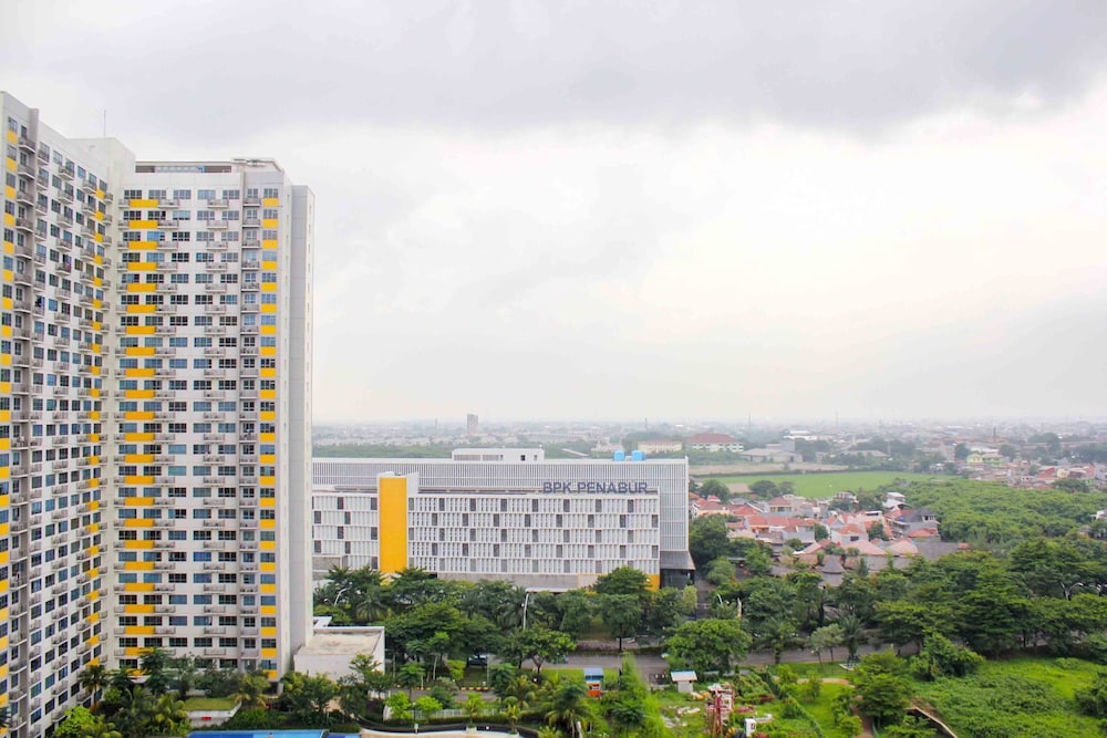 nice and cozy studio apartment at springlake summarecon bekasi