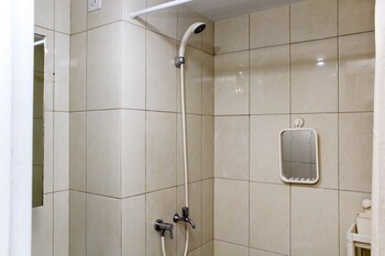 nice and cozy studio apartment at springlake summarecon bekasi