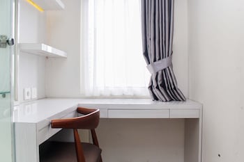 nice and cozy studio apartment at springlake summarecon bekasi