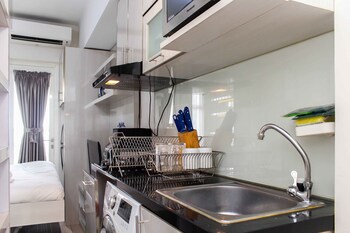 nice and cozy studio apartment at springlake summarecon bekasi