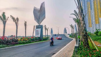 nice and cozy studio apartment at springlake summarecon bekasi
