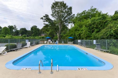 country hearth inn suites greenville