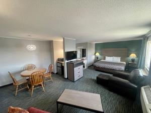countryside inn and suites