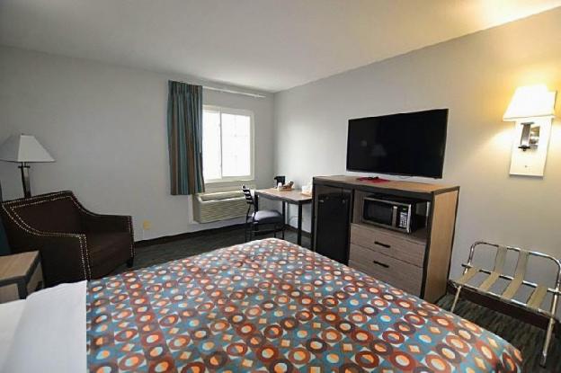 countryside inn and suites