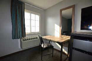 countryside inn and suites