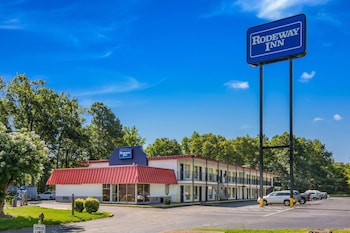 knights inn richmond at willis rd