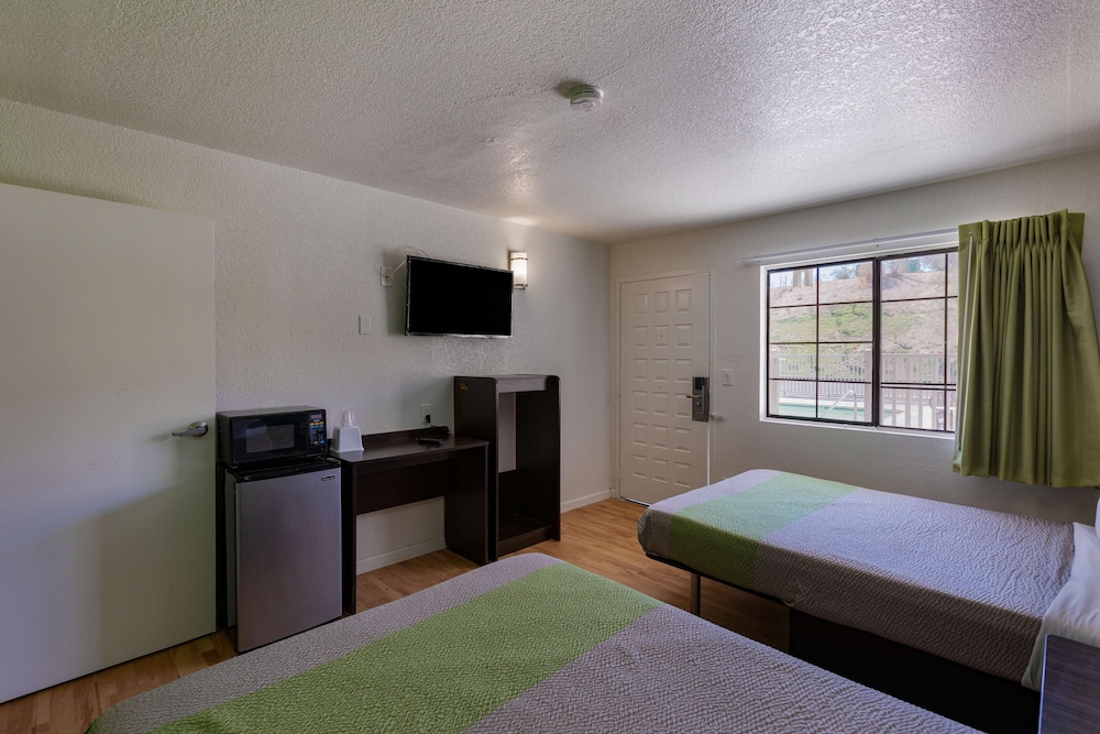 studio 6 barstow ca