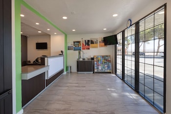 Studio 6 Barstow, Ca,San Bernardino County>>Barstow,2.5 star