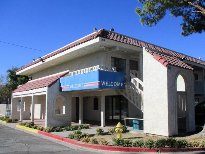 studio 6 barstow ca