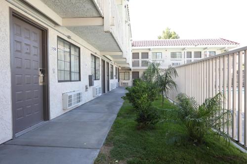 studio 6 barstow ca