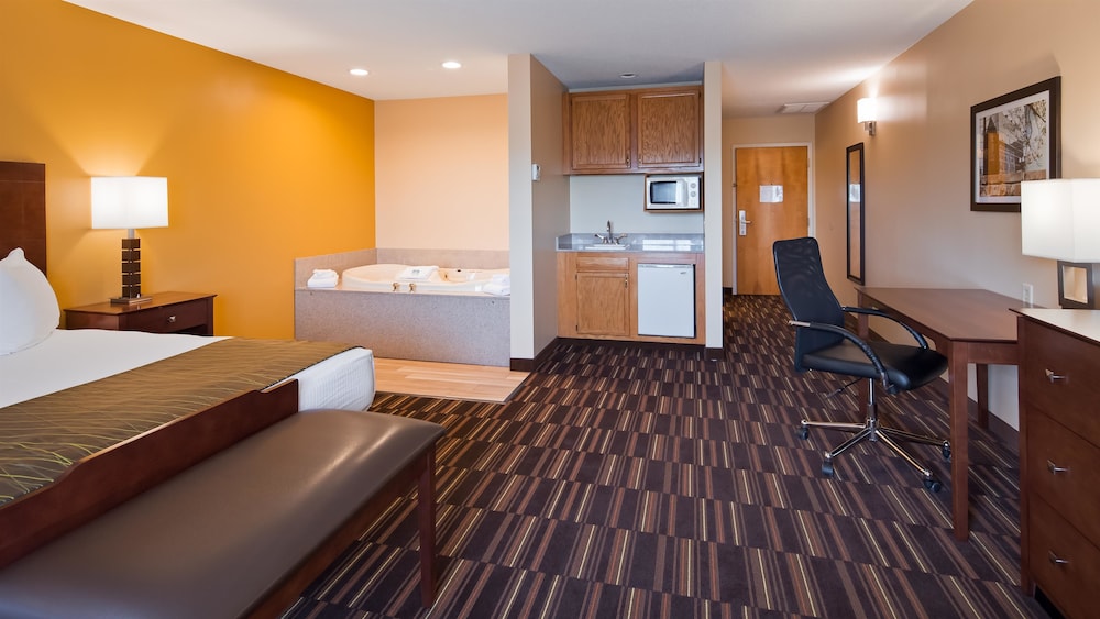 best western falcon plaza bowling green