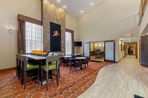best western falcon plaza bowling green