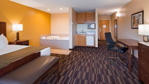 best western falcon plaza bowling green