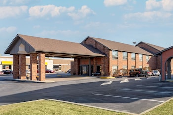 best western falcon plaza bowling green