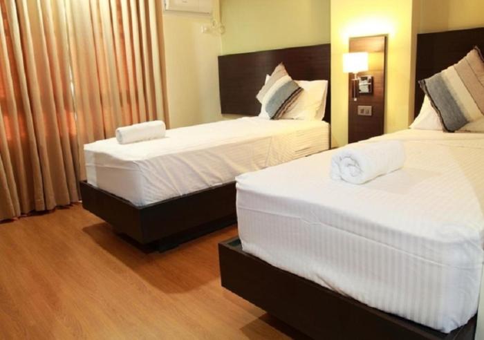 lorenzzo suites hotel