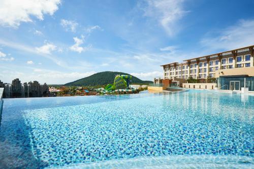 landing jeju shinhwa world hotels and resorts