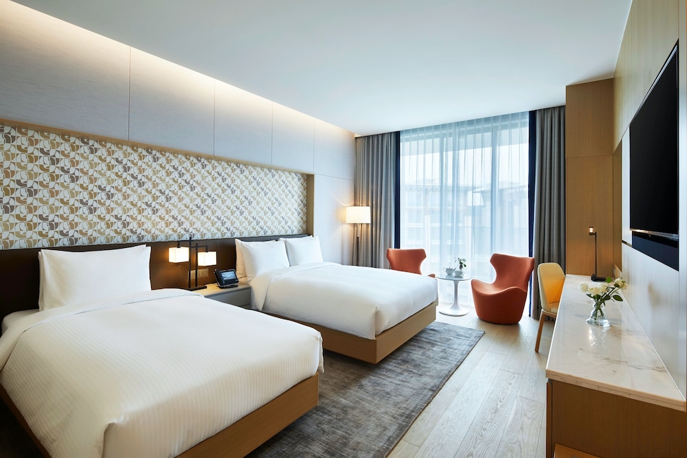 landing jeju shinhwa world hotels and resorts