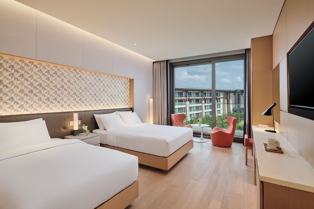 landing jeju shinhwa world hotels and resorts