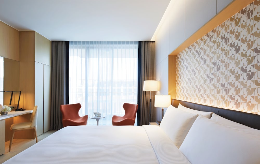 landing jeju shinhwa world hotels and resorts