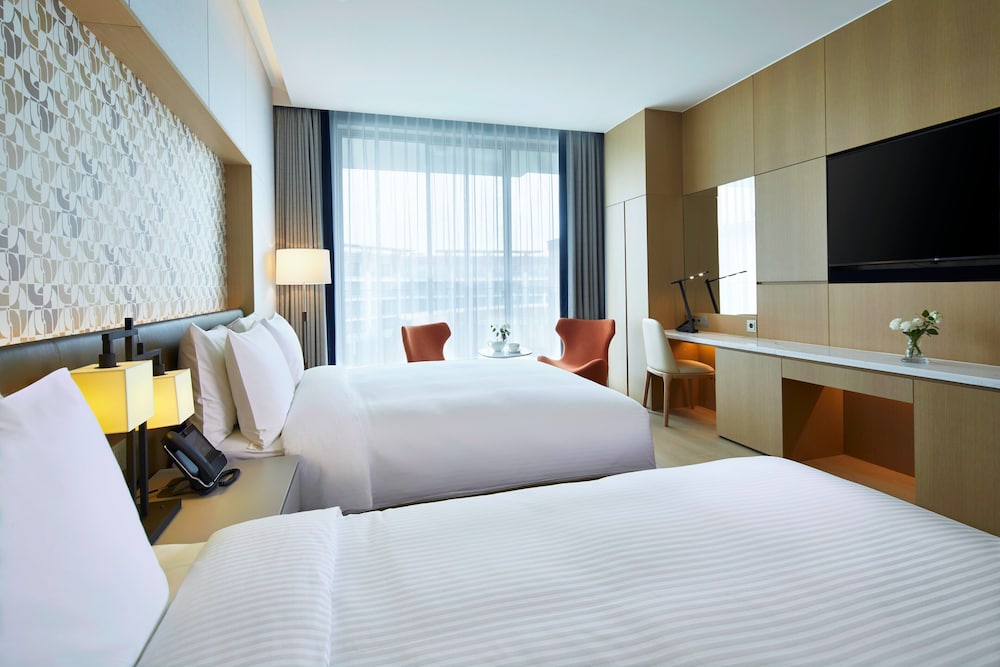 landing jeju shinhwa world hotels and resorts