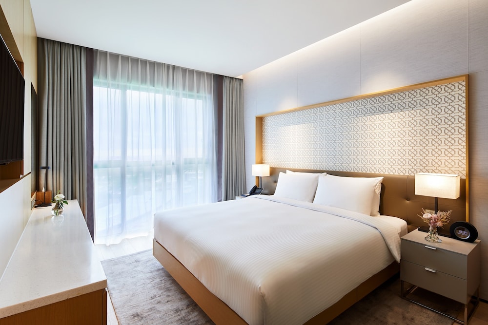 landing jeju shinhwa world hotels and resorts