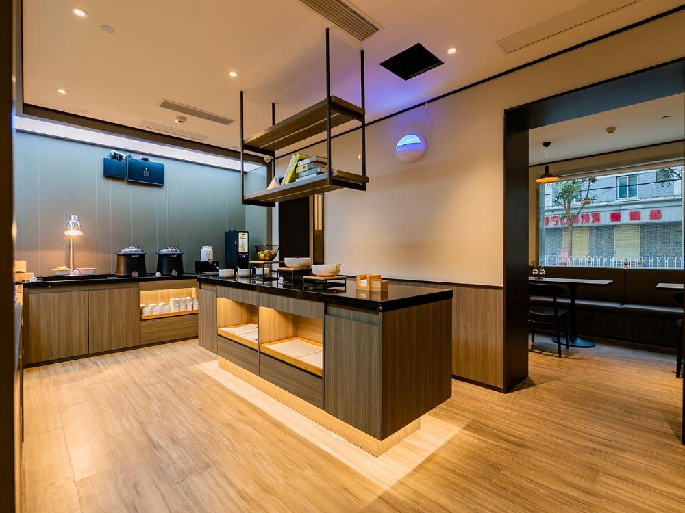hanting hotel lanzhou dongfanghong plaza pinglian