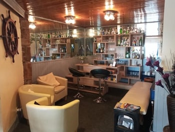 The Folly Hotel,,2 star