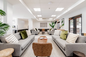 cozysuites central west end