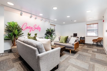 cozysuites central west end