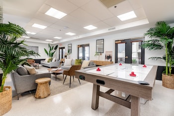 cozysuites central west end