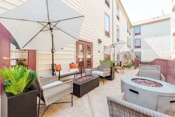 cozysuites central west end