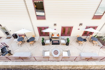 cozysuites central west end