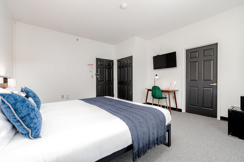 cozysuites central west end