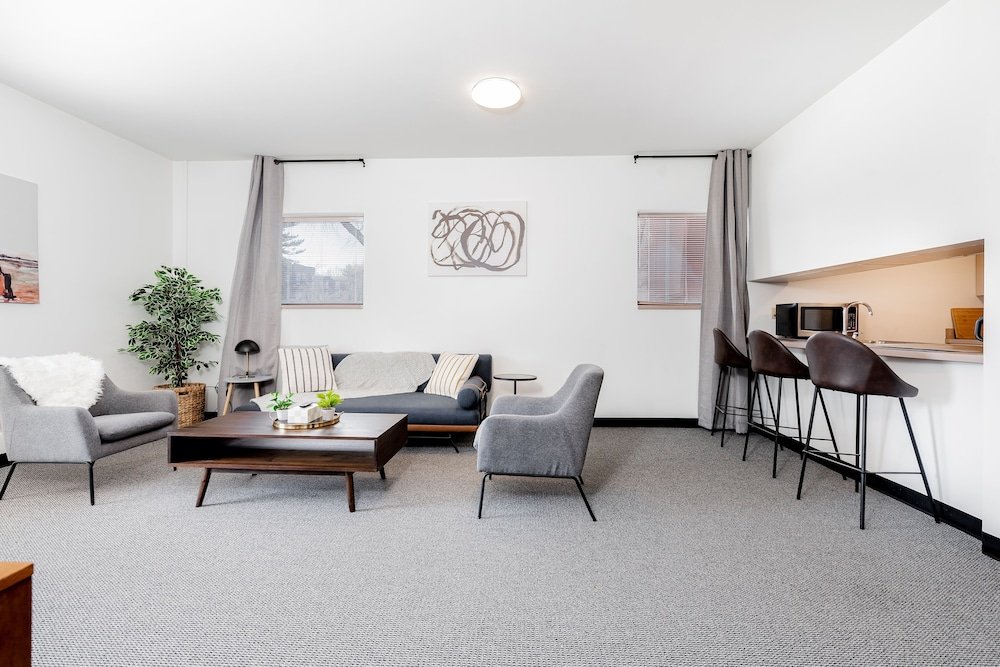 cozysuites central west end