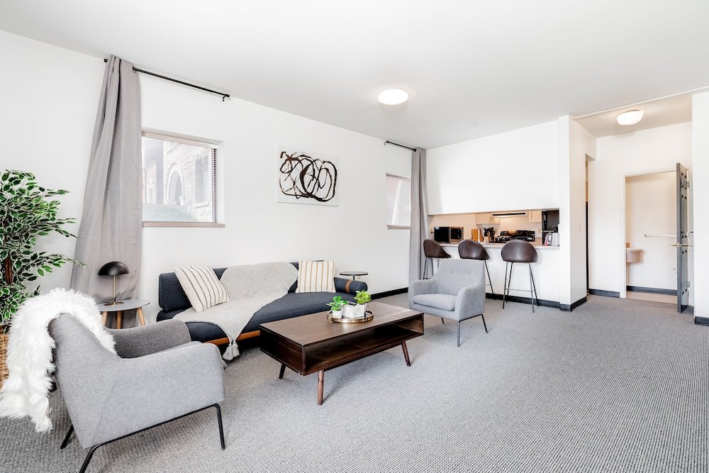 cozysuites central west end