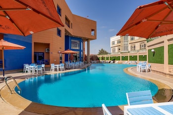 royal day plaza hotel