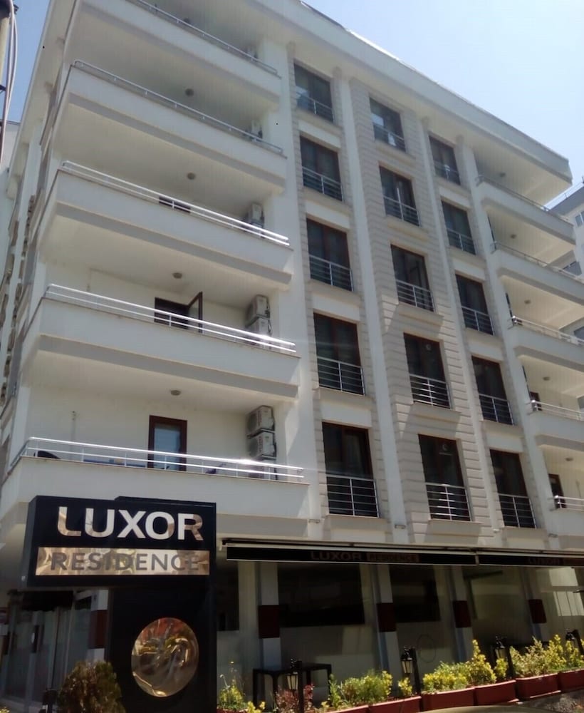 luxor residance