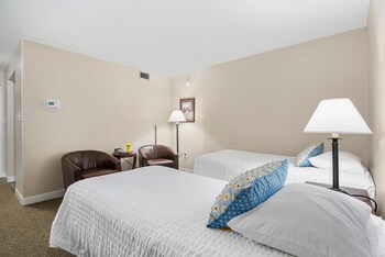 sandy cove third east standard suite